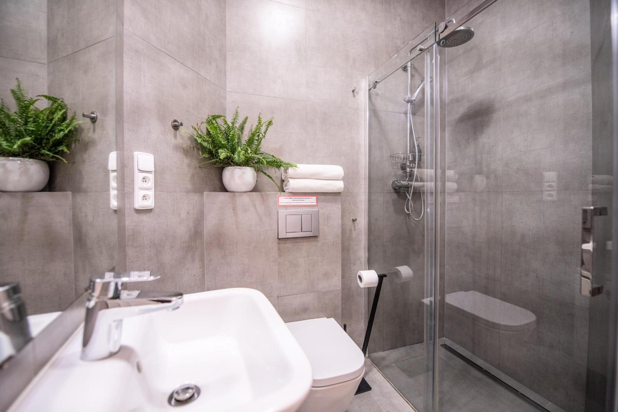 פראג Modern Downtown Apt - Renovated, On Ideal Location מראה חיצוני תמונה