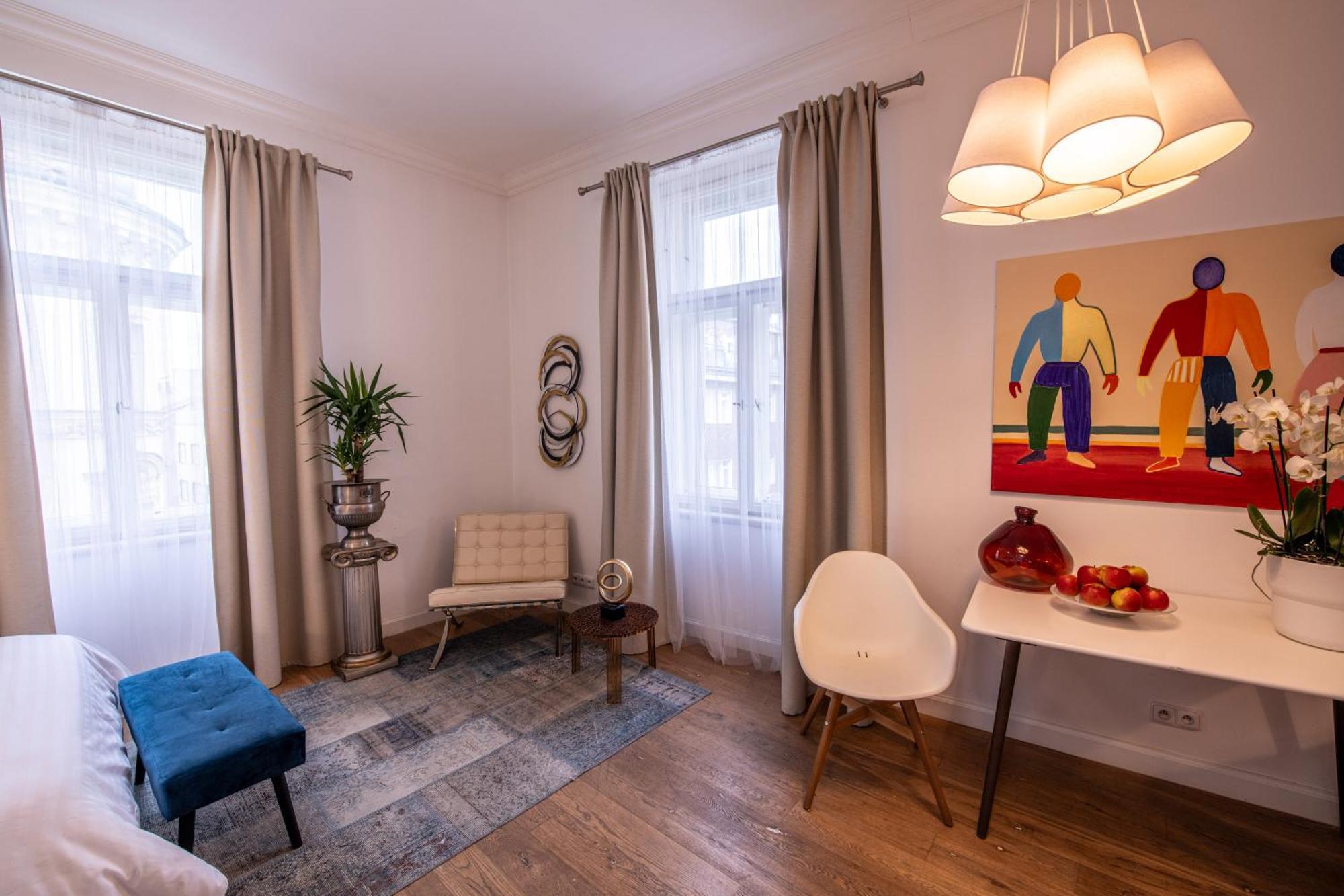 פראג Modern Downtown Apt - Renovated, On Ideal Location מראה חיצוני תמונה