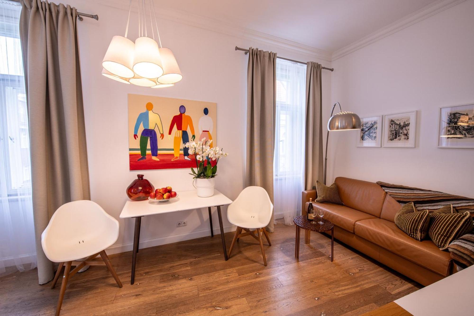 פראג Modern Downtown Apt - Renovated, On Ideal Location מראה חיצוני תמונה